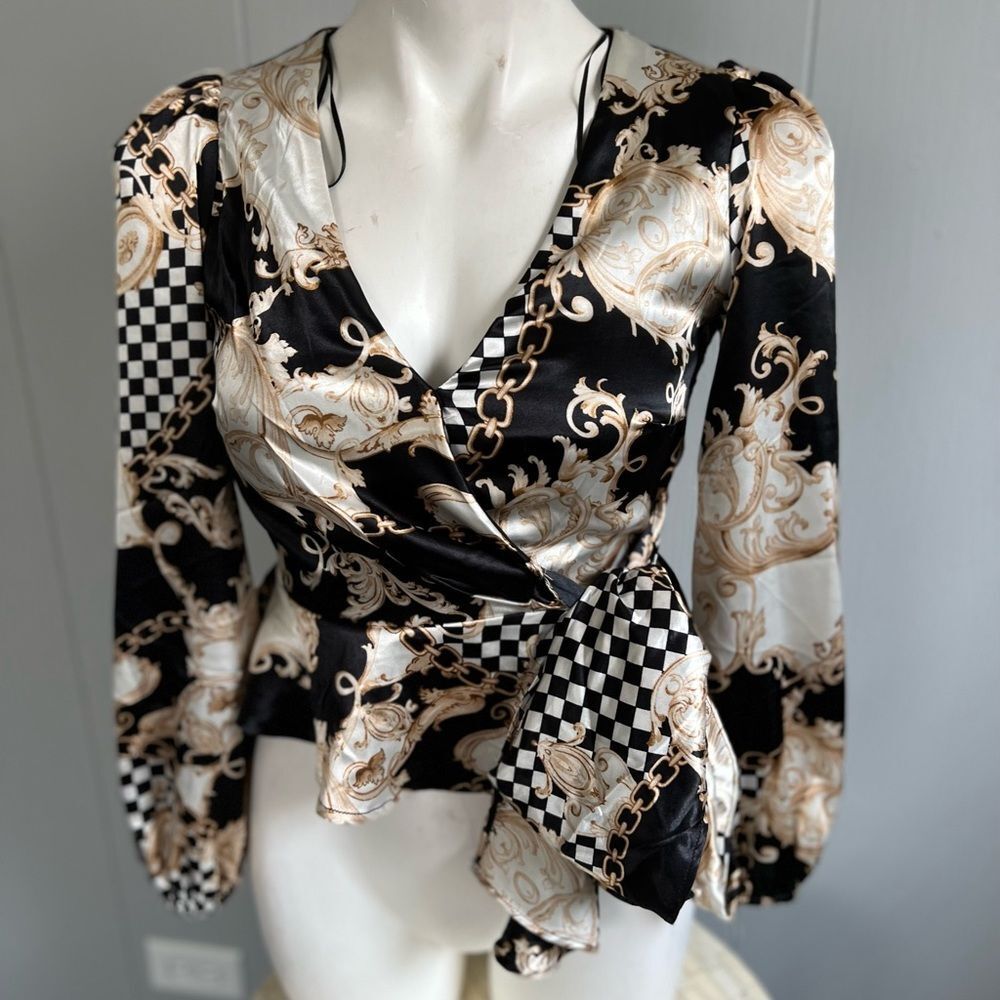 O.L.M. Satin Chain Print Wrap Peplum Top Long Sleeve Gold Black Womens XS Baroqu